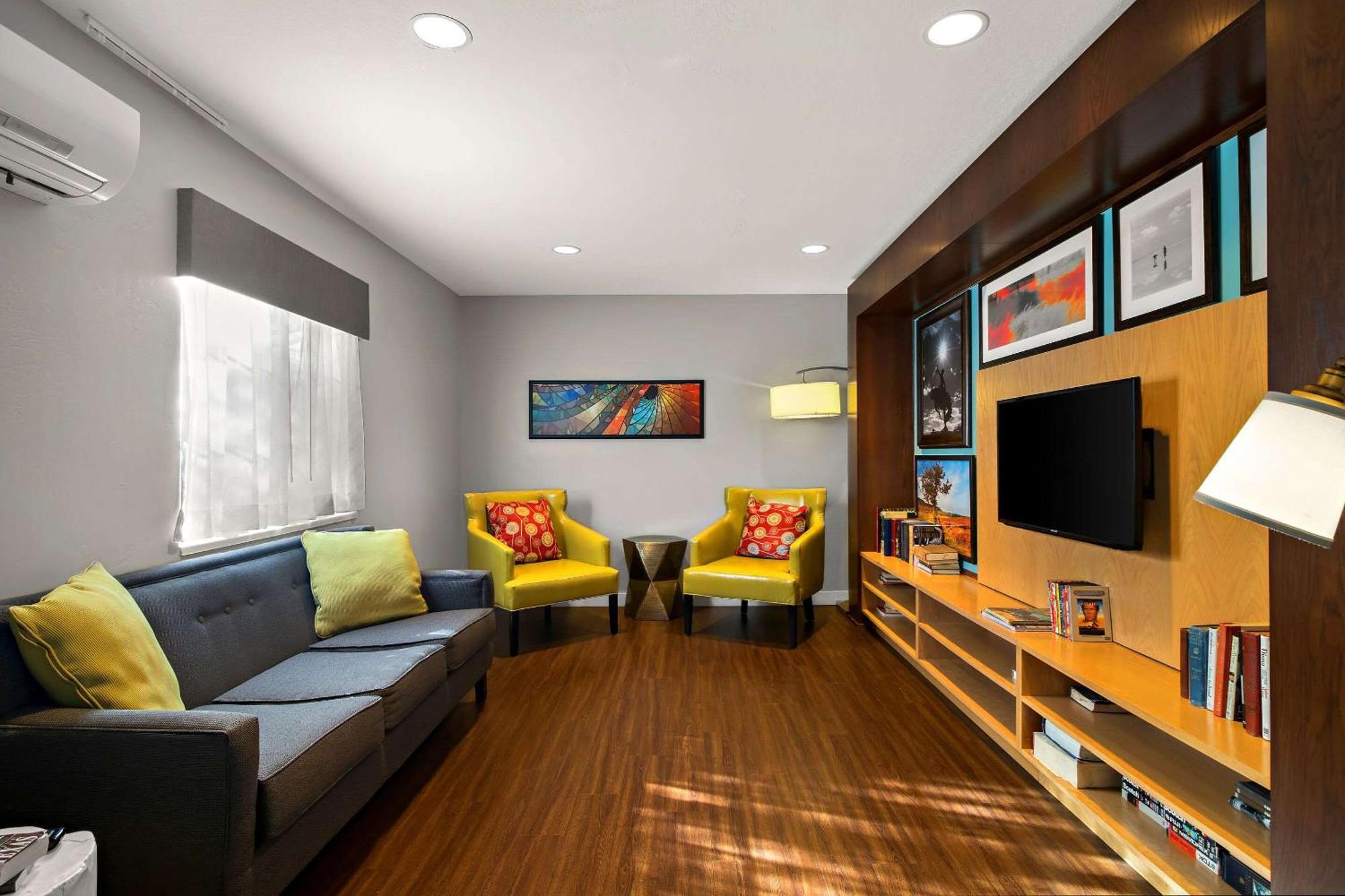 Mainstay Suites Salt Lake City Fort Union ミッドベール エクステリア 写真