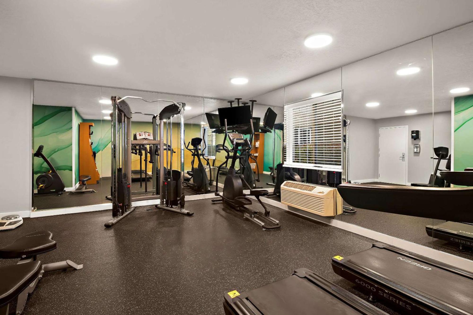 Mainstay Suites Salt Lake City Fort Union ミッドベール エクステリア 写真