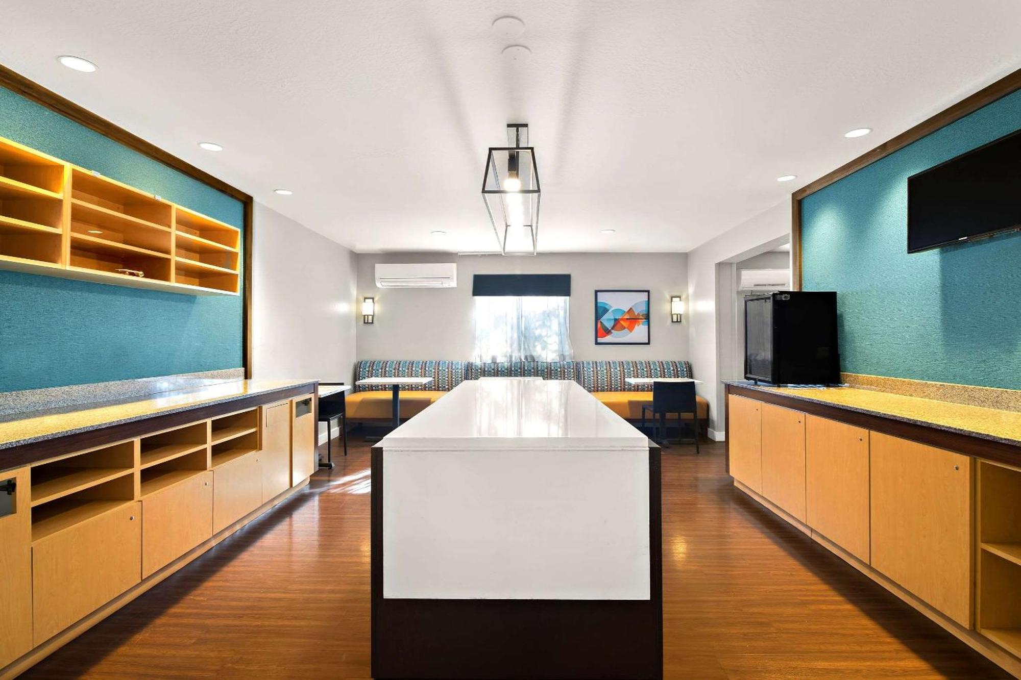 Mainstay Suites Salt Lake City Fort Union ミッドベール エクステリア 写真